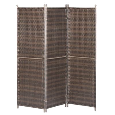 Brauner, dreiteiliger Paravent mit geflochtenem Muster, leicht aufgeklappt vor weißem Hintergrund